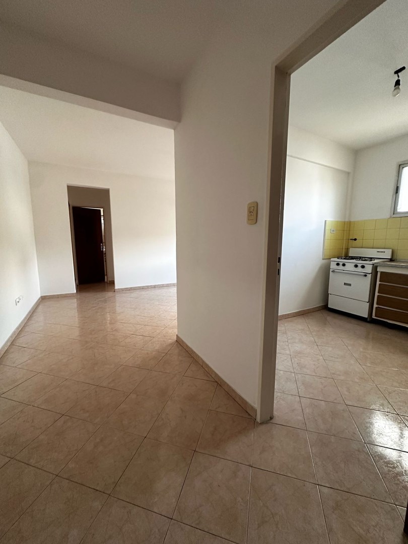 Esteban Merlo 4500