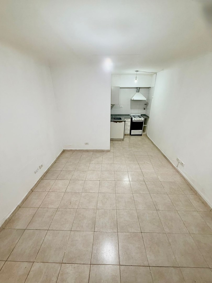 Tres de Febrero 4000, PB 4