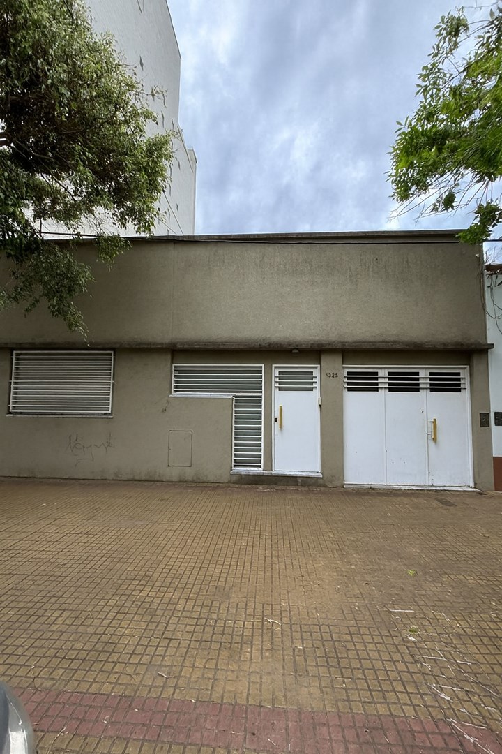 54 entre 21 y 22 1300