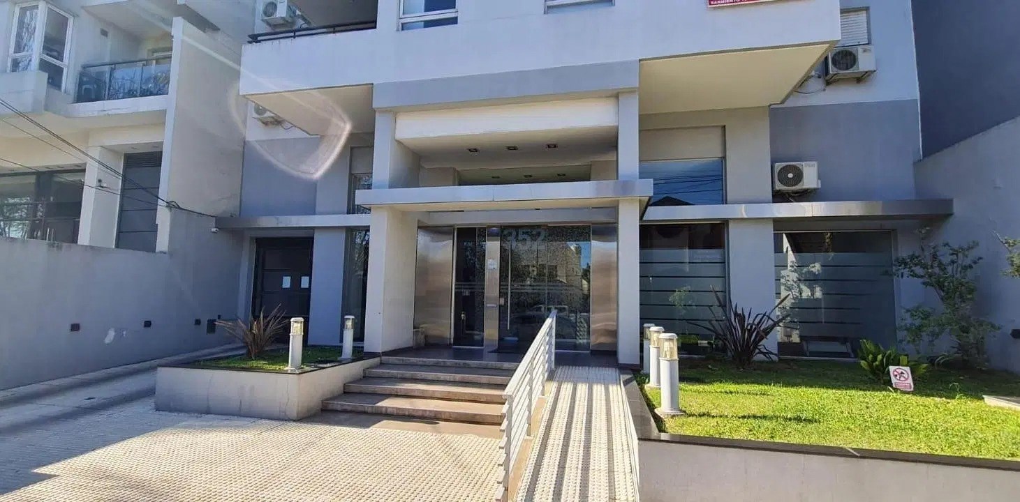 Saavedra 300