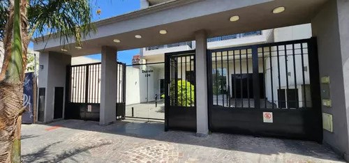 Avenida Zapiola 100