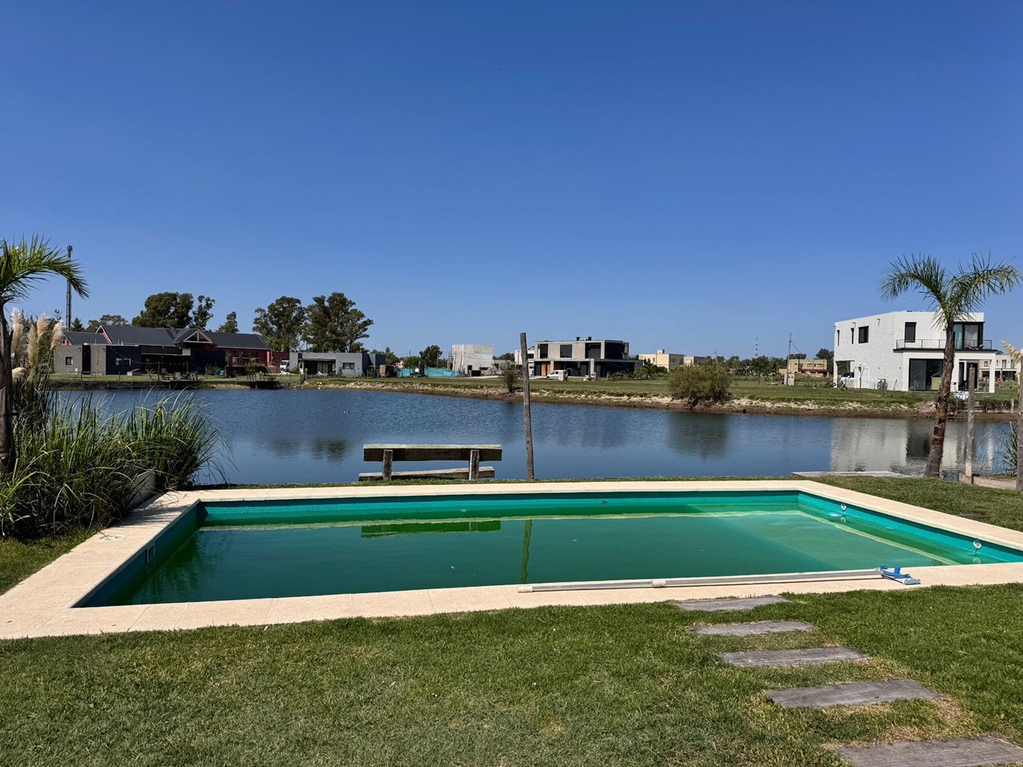 La Pista, Barrio El Ensueño, Ingeniero Maschwitz 1500
