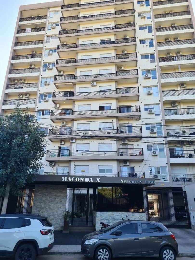 Hipolito Yrigoyen 1100