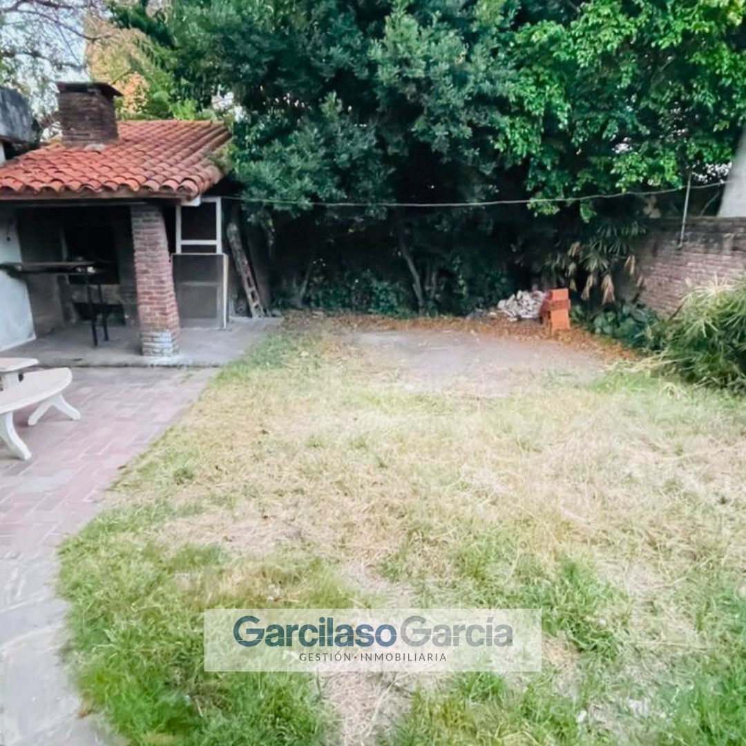 Brown, Almirante 400