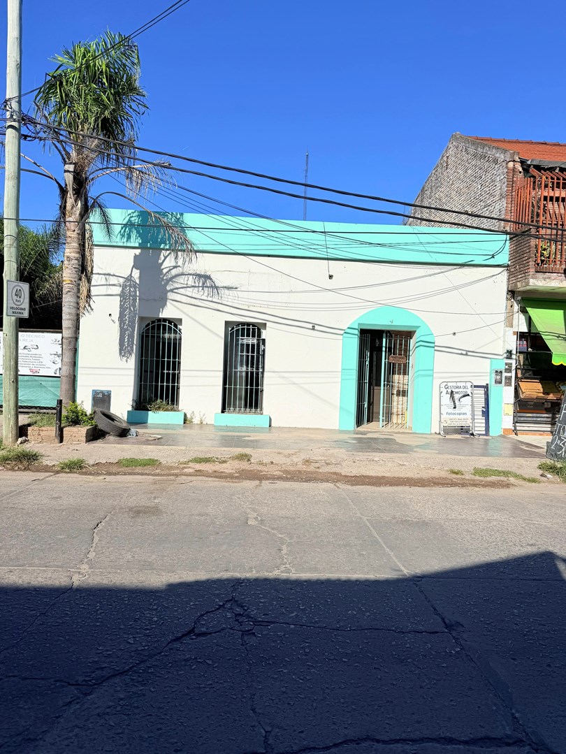 Pastorini, Moreno, Provincia de Buenos Aires 2100