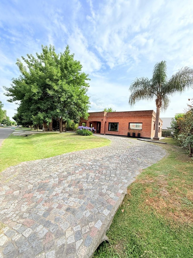 Carola Lorenzini 4900