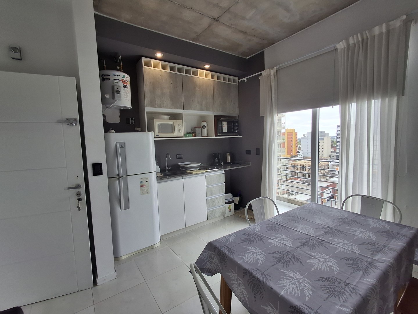 Alvear 700