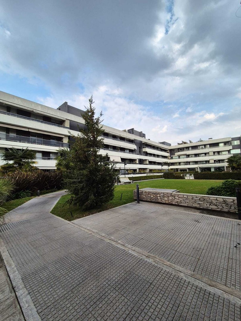 De los Derechos Humanos 400