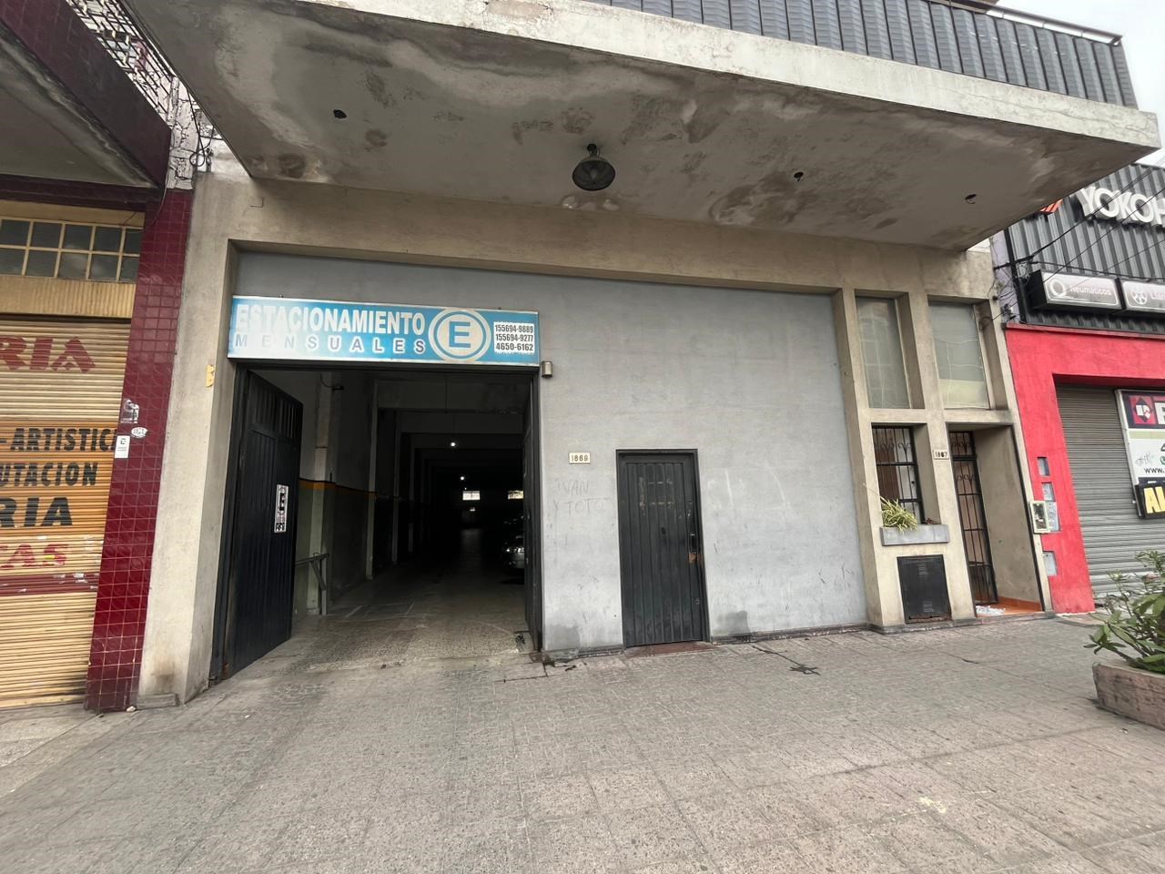 Av. General Enrique Mosconi 1800