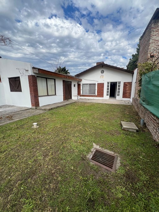 Los Aromos 1600