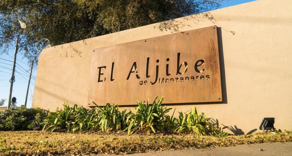 El Aljibe, Manzanares