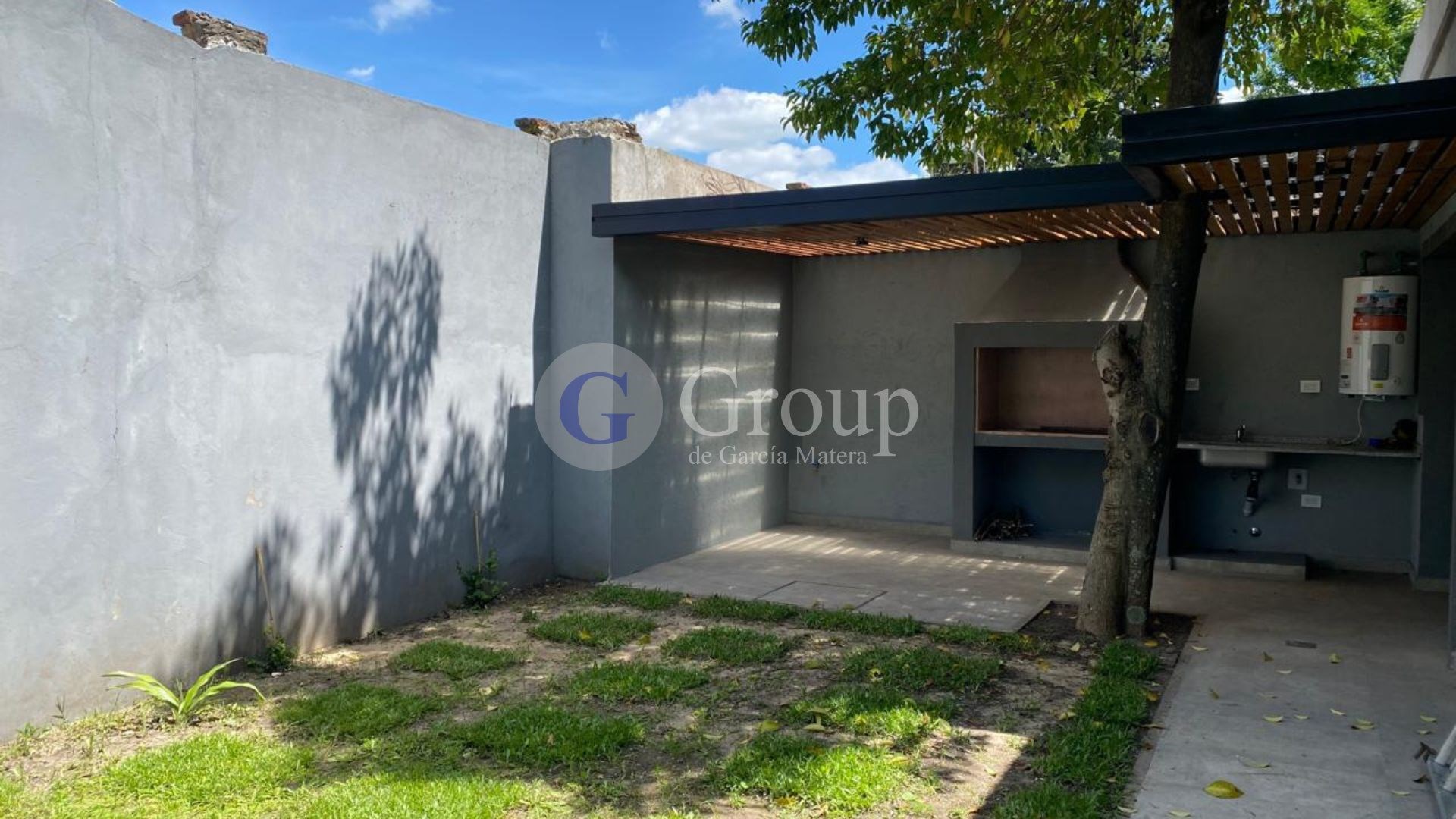 Las Madreselvas Pilar 1100