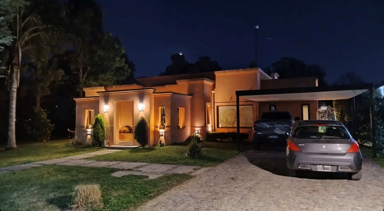 Casuarinas del Pilar