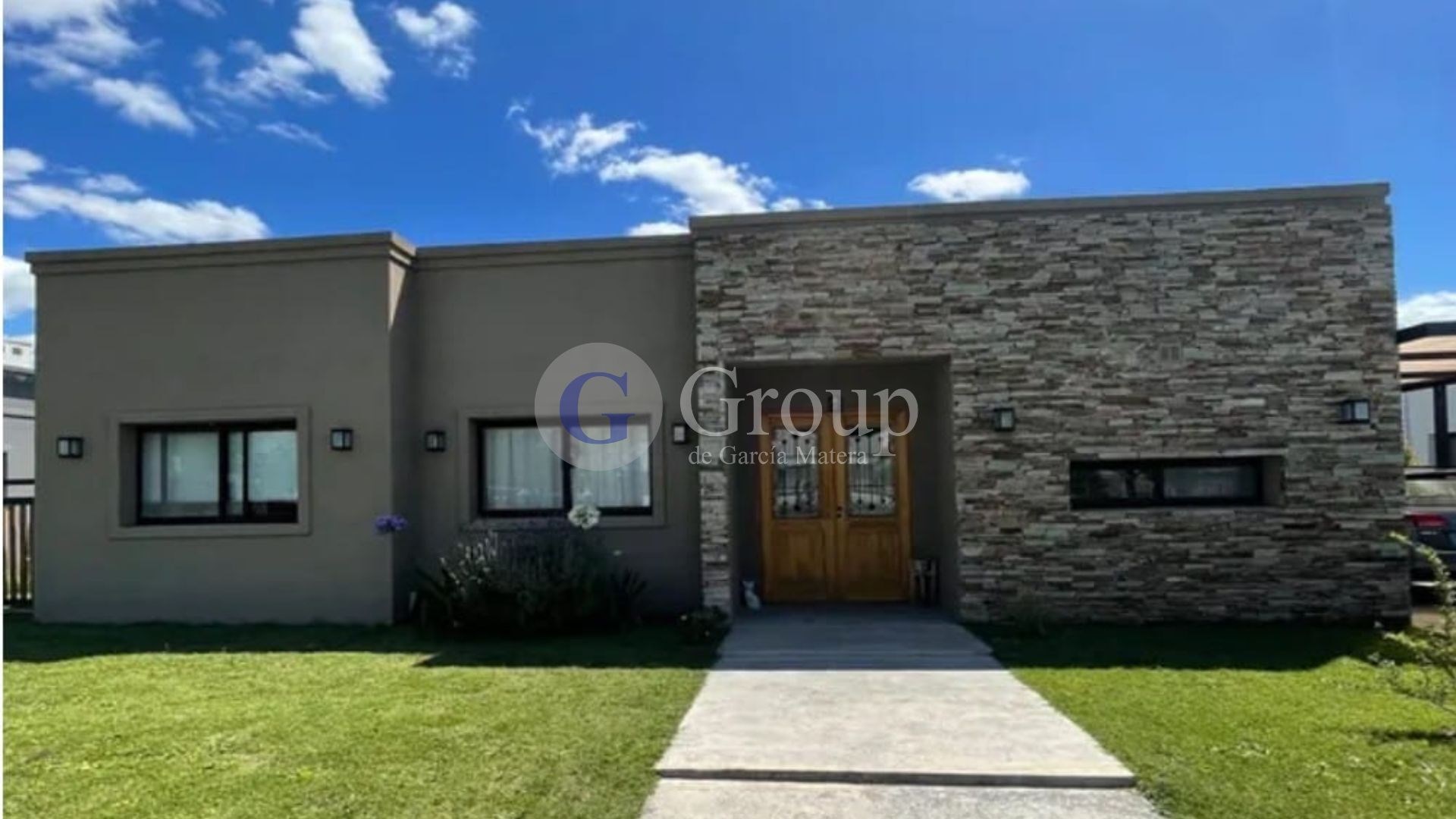 Santa Lucia, Pilar del Este.