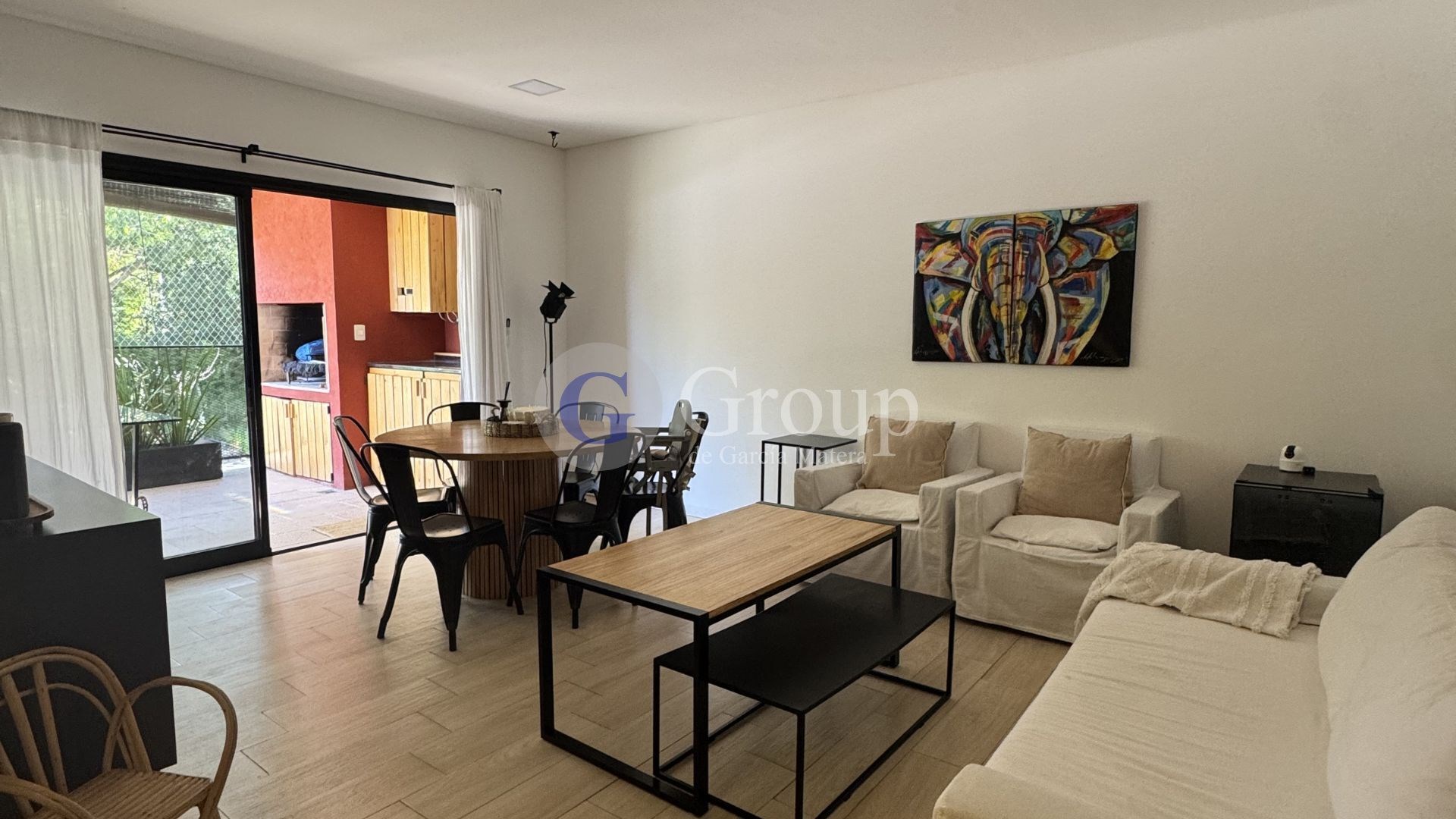 Altos de la Cañada, La cañada, Pilar