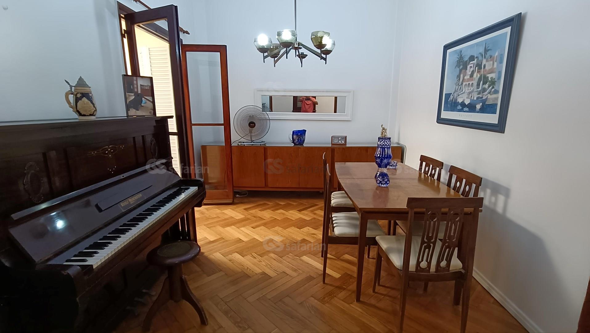 Av. Presidente Peron 1600