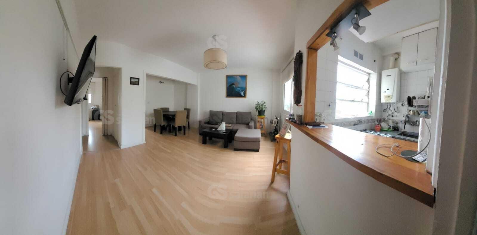 Manuela Pedraza 2400