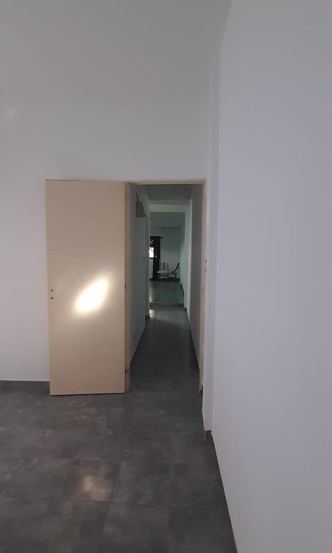 1910804661.jpg