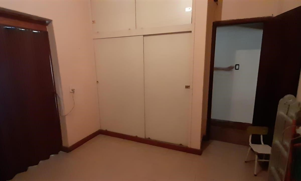 1912459514.jpg