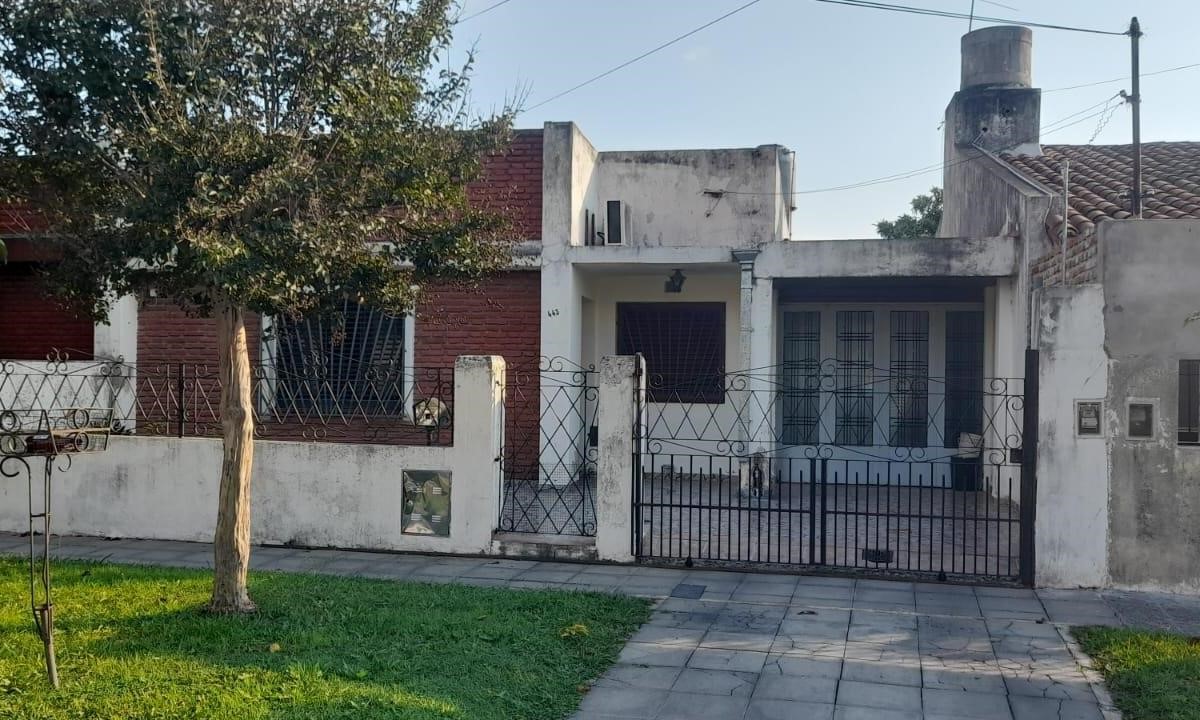 1912459516.jpg