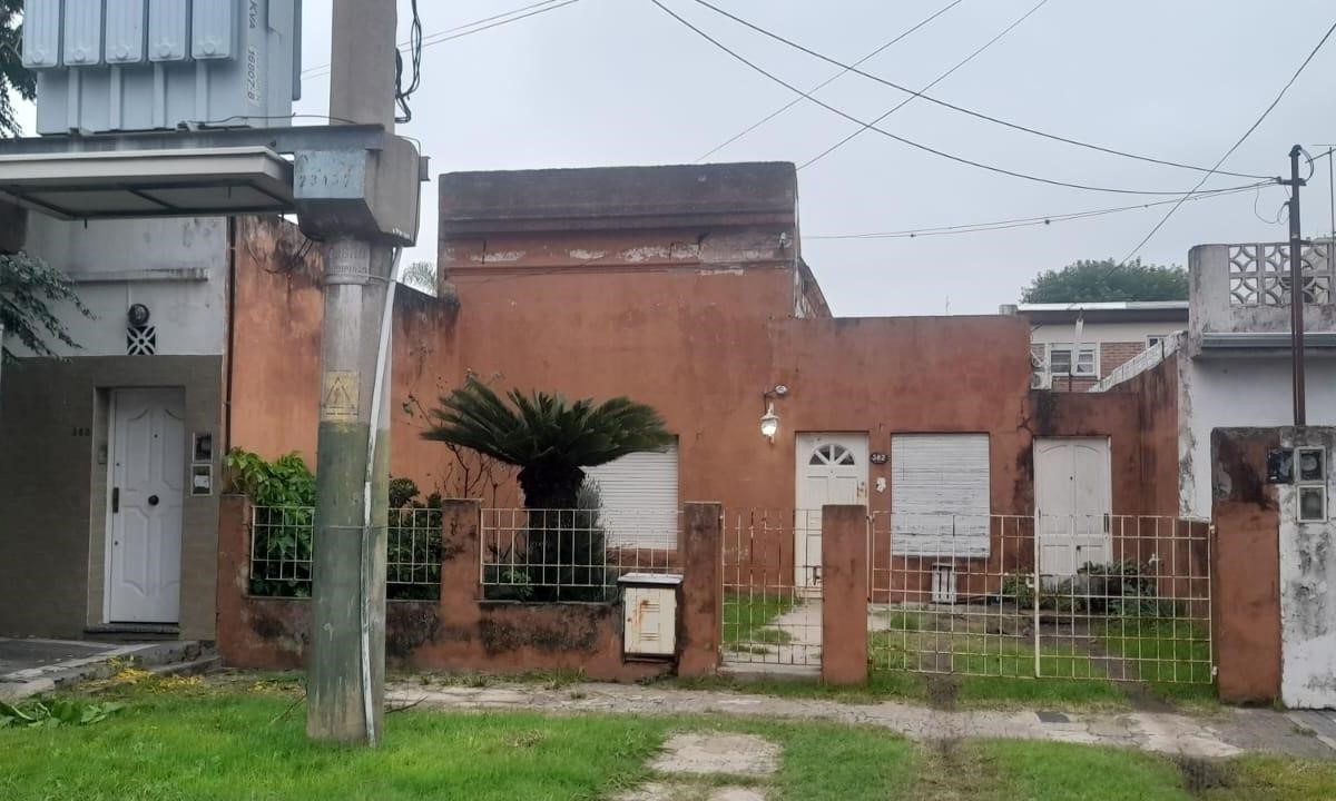 1910067274.jpg