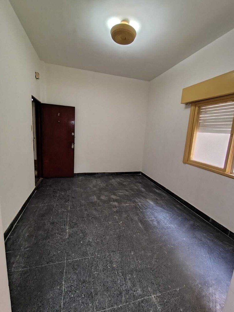 VENTA PH 2 AMB CON PATIO. ALBARIÑOS N° 2378, LANÚS ESTE.