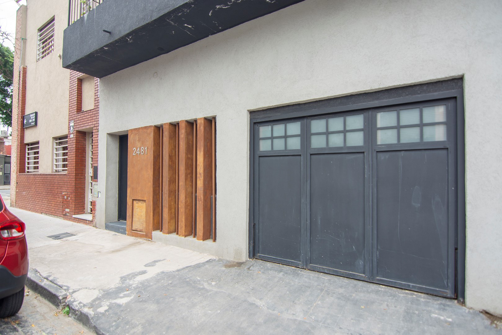 Pasaje Bernardo de Leon 2400