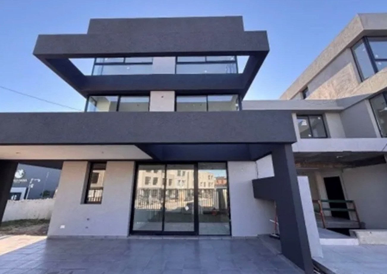 Venta Departamento Triplex Serenity, 4 dormitorios, Nordelta 100