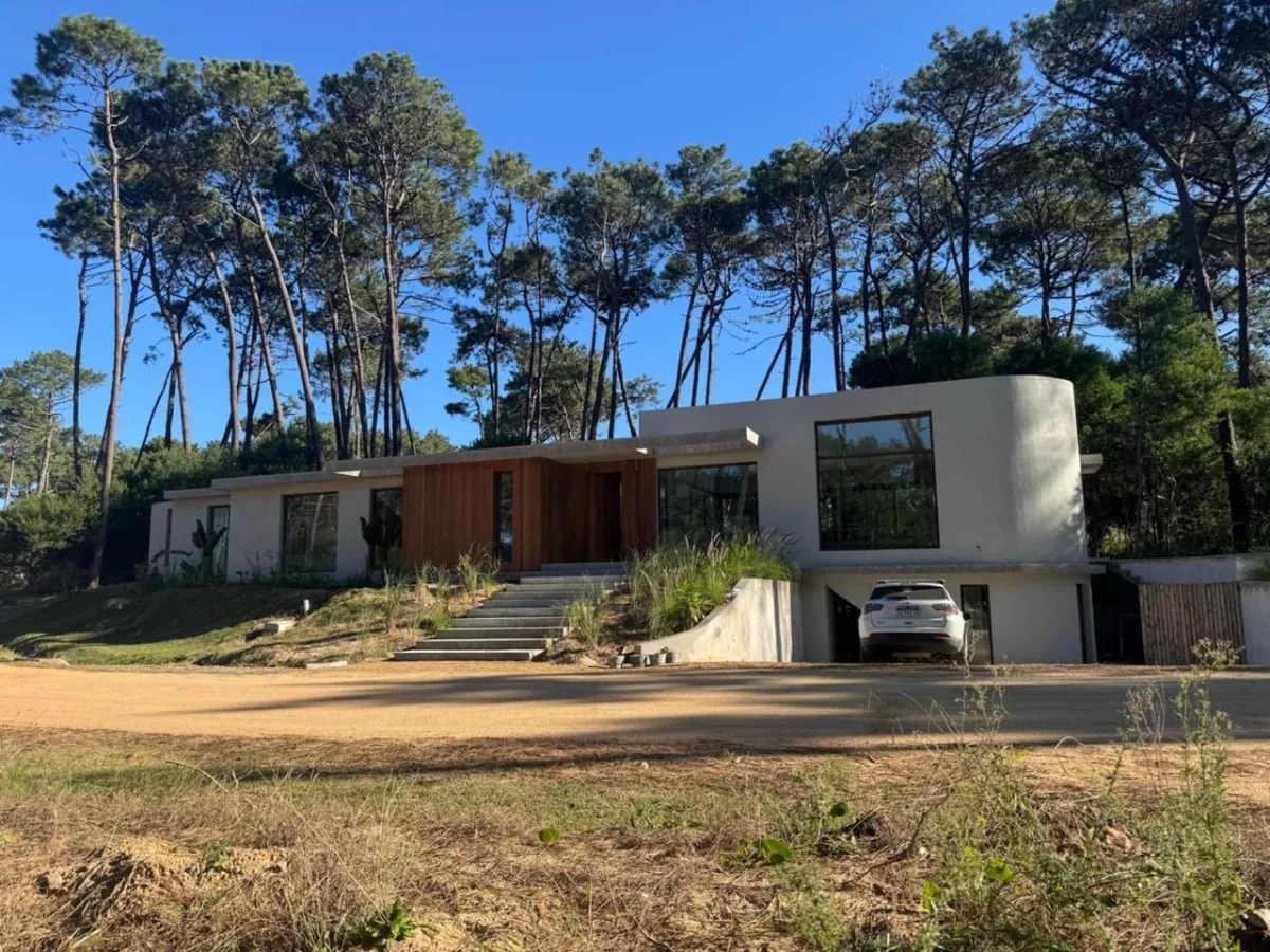Casa en Venta en Punta del Este 5 dormitorios, Reserva Montoya 100