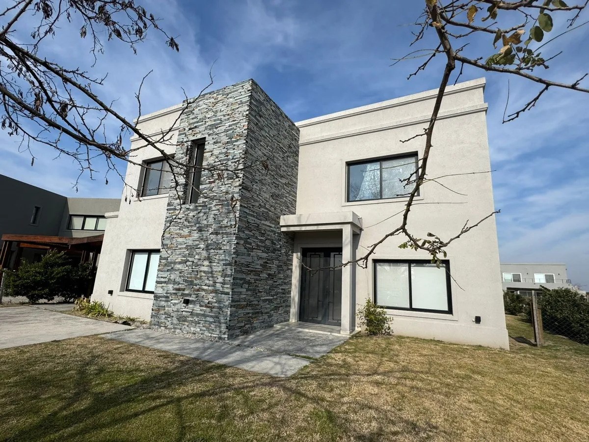 Casa en Venta en El Cantón Puerto 3 dormitorios, Escobar 100
