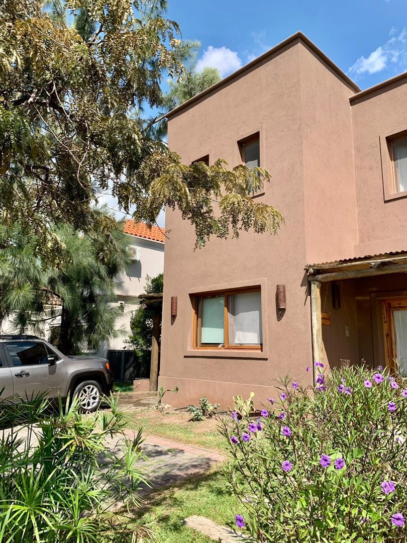 Casa en Venta y Alquiler en Los Sauces 4 dormitorios, Nordelta 100