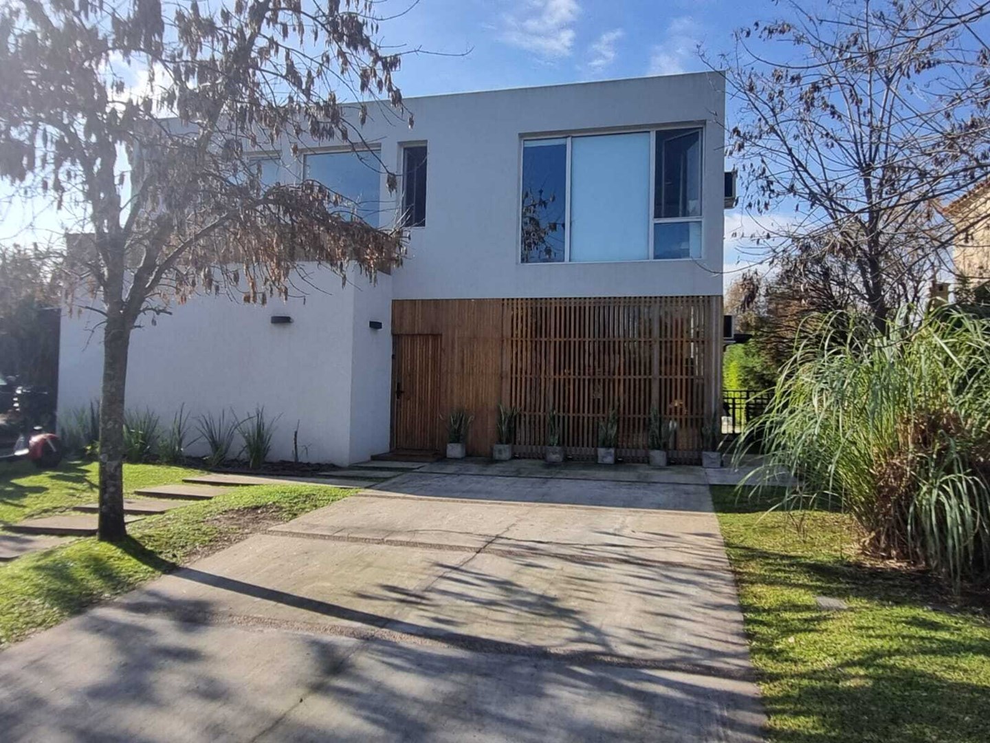 Casa en Venta y Alquiler en Los Sauces 4 dormitorios, Nordelta 100