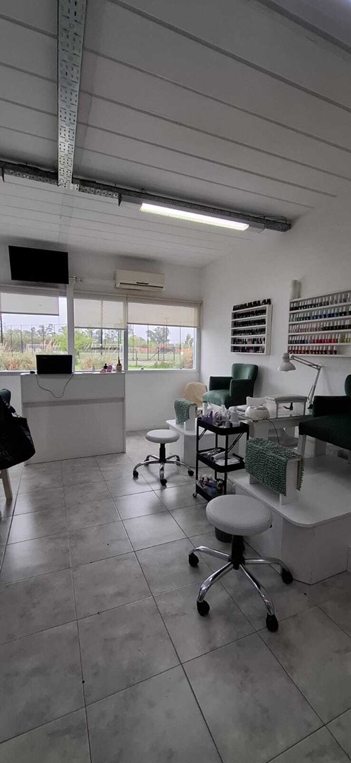 NORDELTA CENTRO COMERCIAL OFICINA EN VENTA 8800