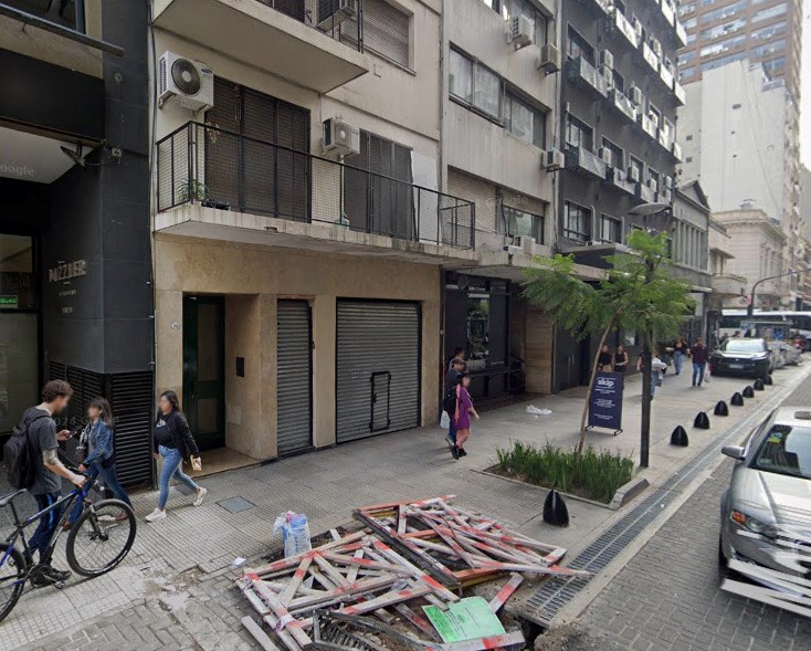 LOCAL COMERCIAL EN MAIPU 864  CABA