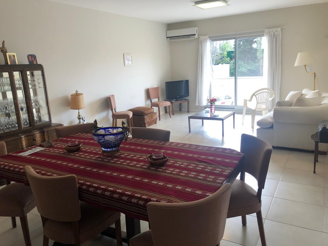 Alberdi 700