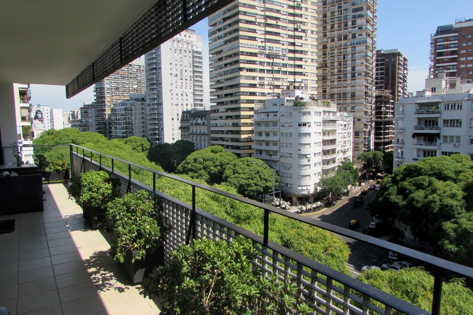 Avenida del Libertador 2300