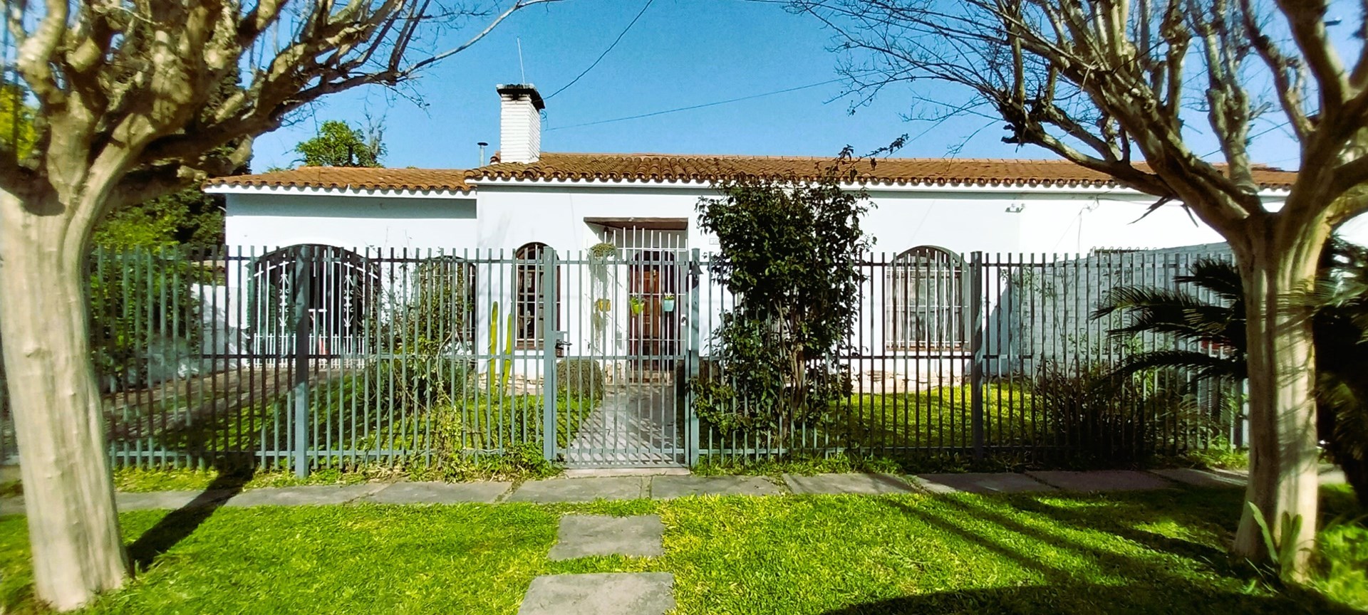 Juan B Justo y Estanislao Del Campo 200