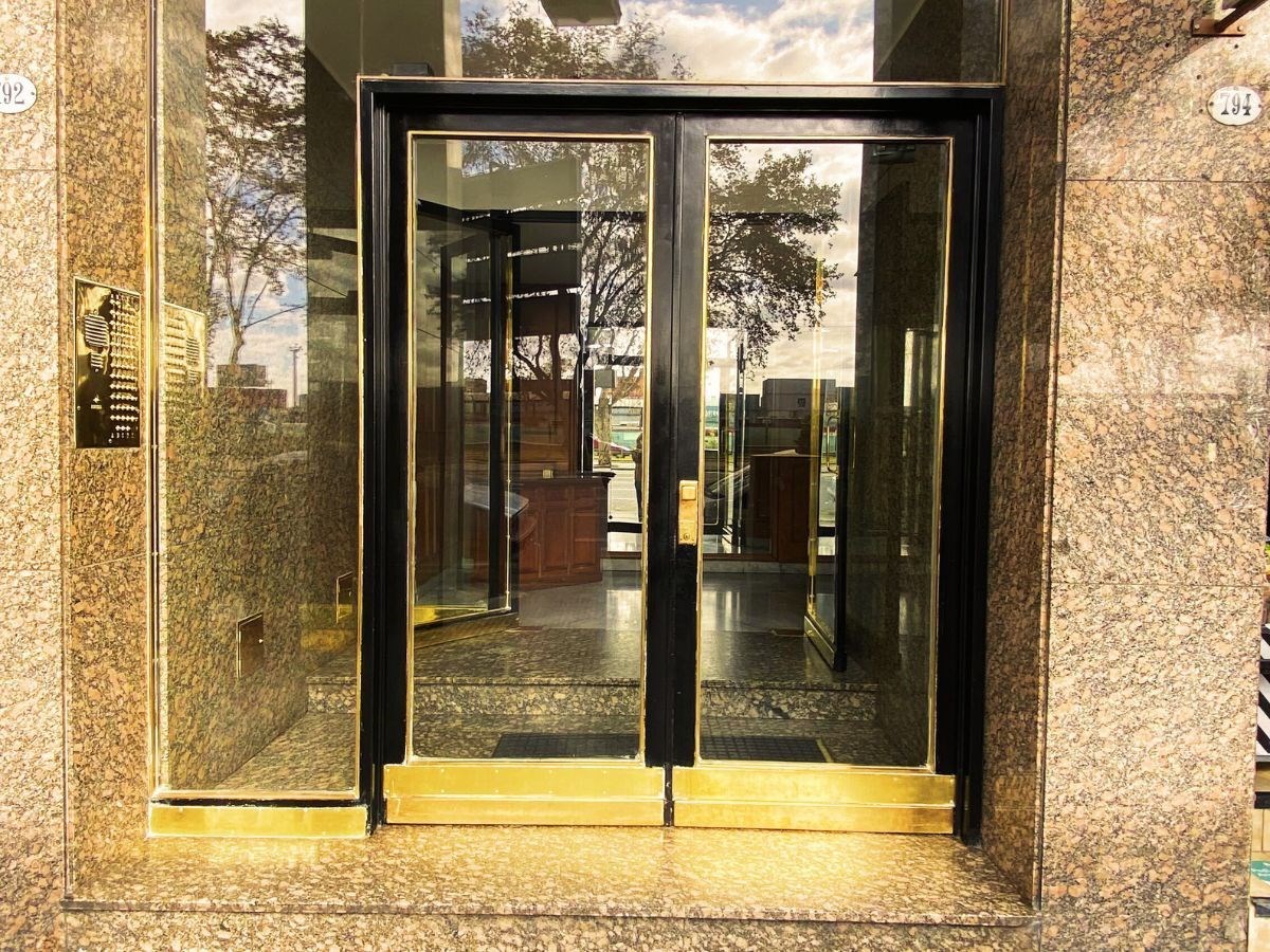 Avenida del Libertador 700