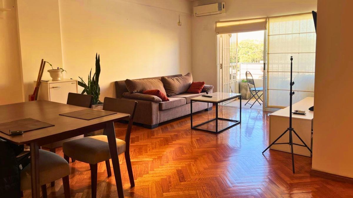 Avenida Juan de Garay 300