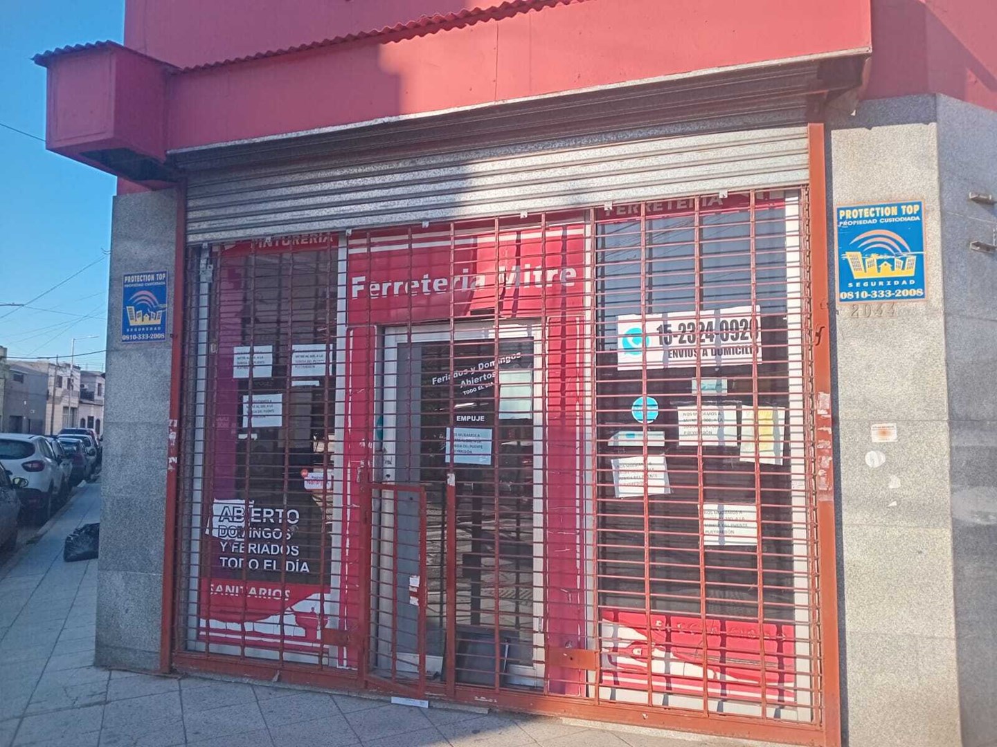 Avenida Presidente Bartolomé  Mitre 2000