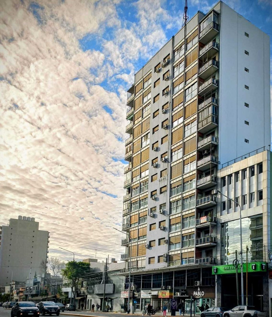 avenida mitre 1800