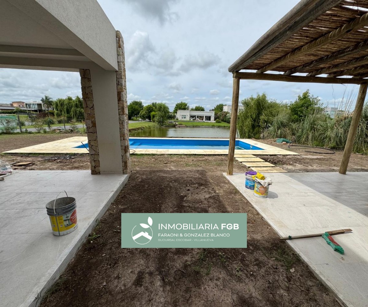 CASA A LA LAGUNA en Canton Islas - 240m2 cubiertos | 4 DORMITORIOS | PLAYROOM | DESPENSA | PILETA |  0