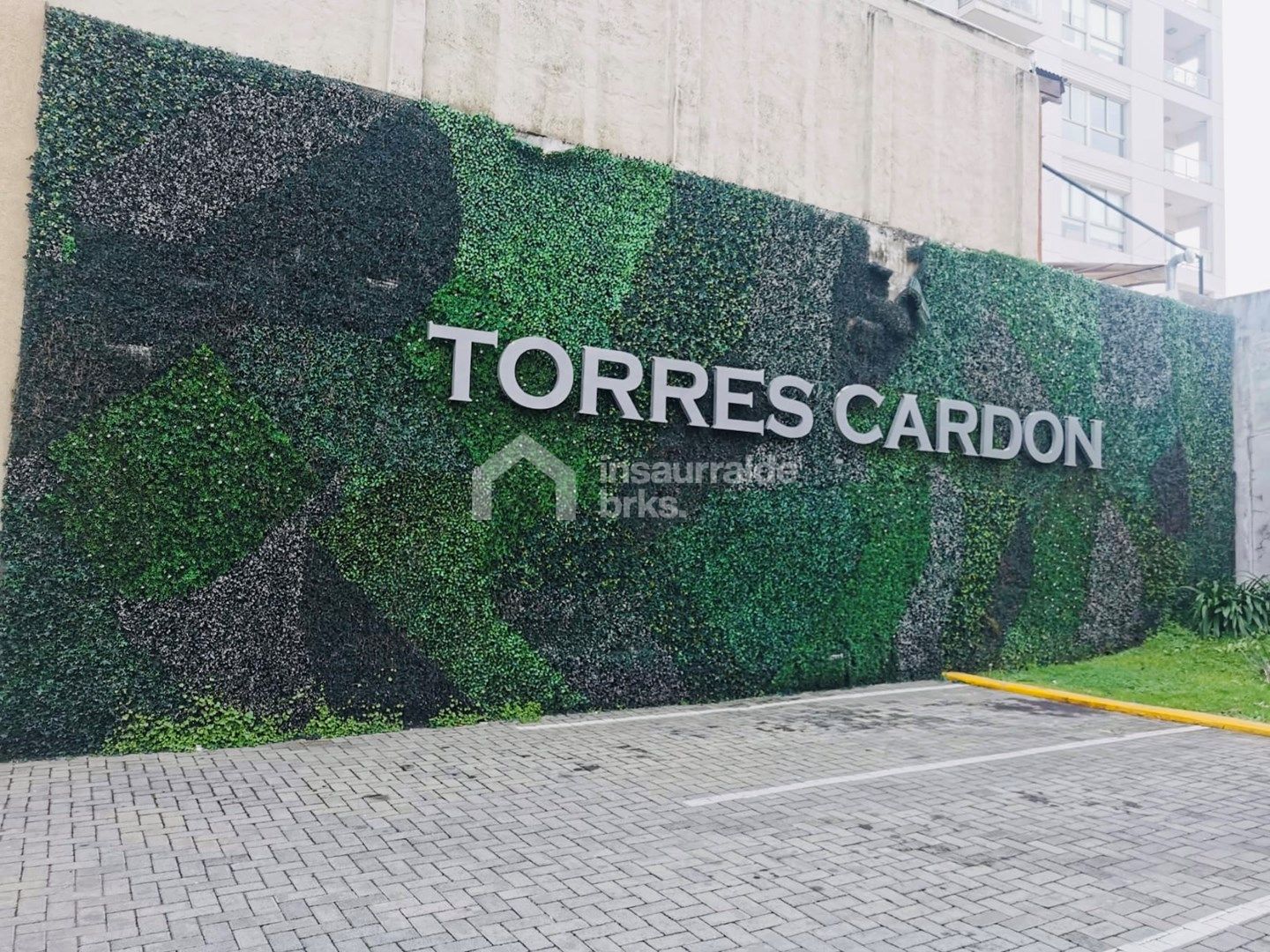 Torres Cardon 400