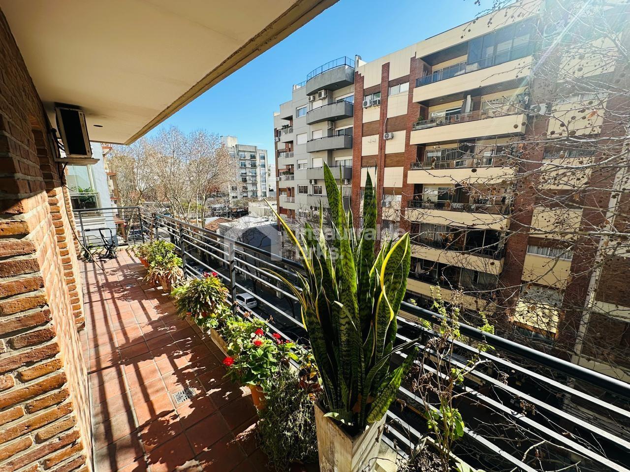 Alberdi 1400