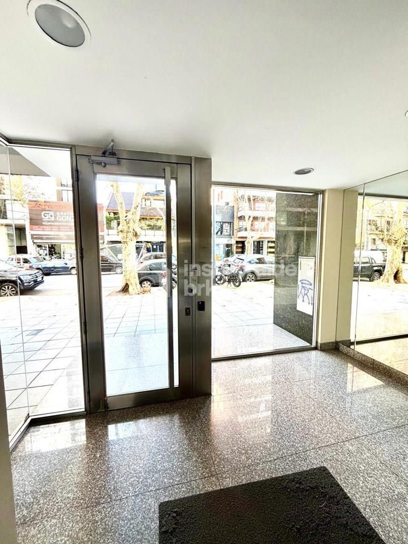 PUERTA INGRESO