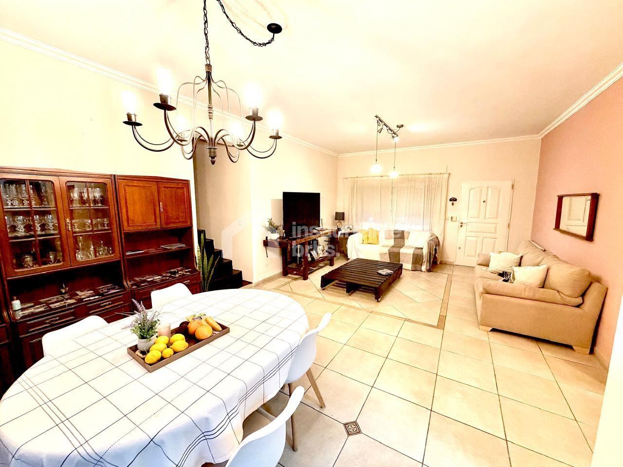 VISTA LIVING COMEDOR