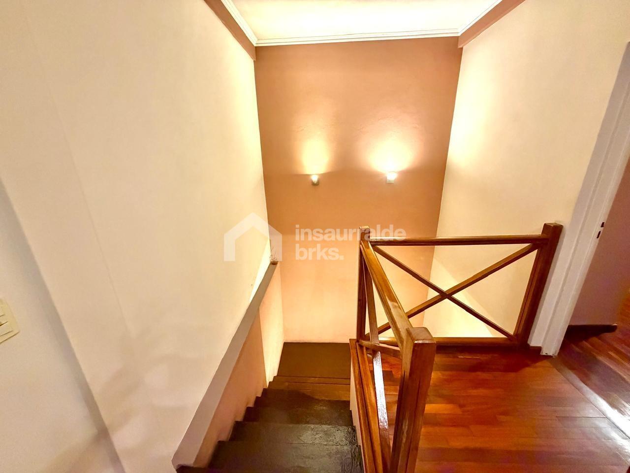 ESCALERA EN PA