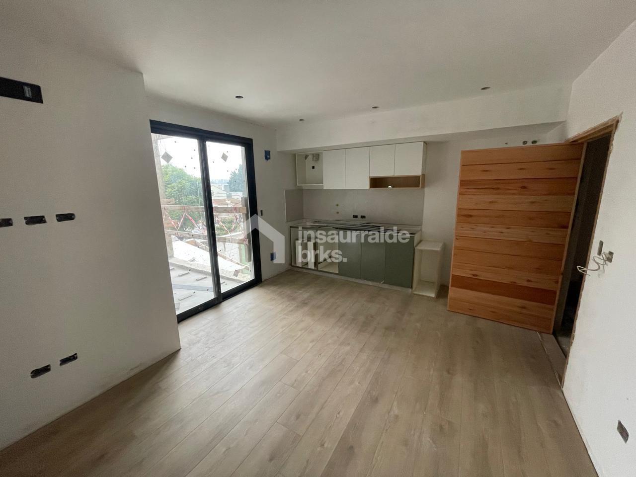 AVENIDA JULIO ARGENTINO ROCA 1000