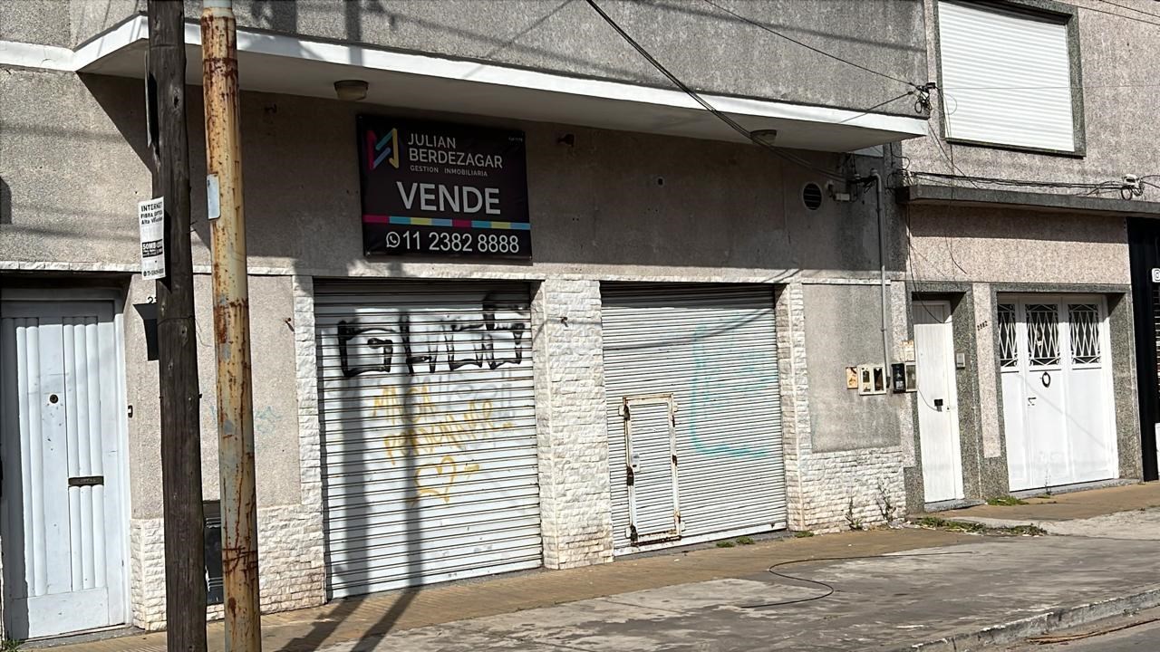 141 entre 23 y 24 2300