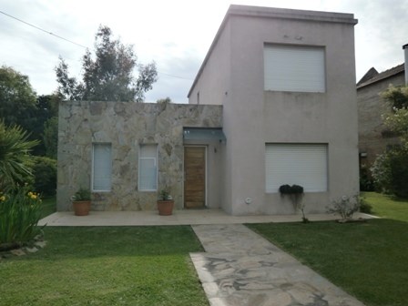 Av. Dardo Rocha 2300
